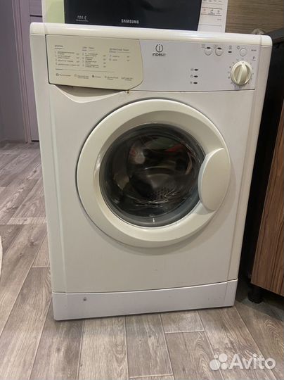 Стиральная машина indesit