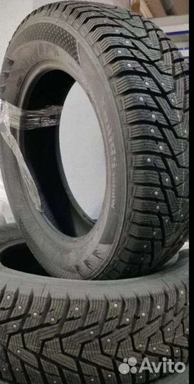 Hankook Winter i'Pike X W429A 225/70 R16 107T