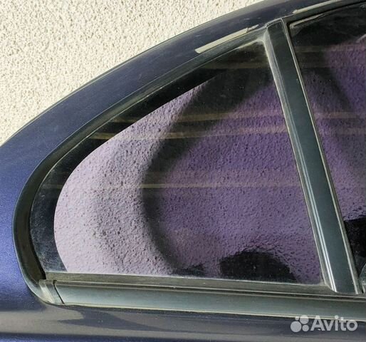 Стекло двери задней правой (форточка) Mitsubishi