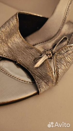 Японские босоножки