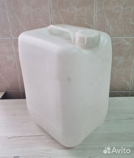 Канистра пластиковая 20 литров