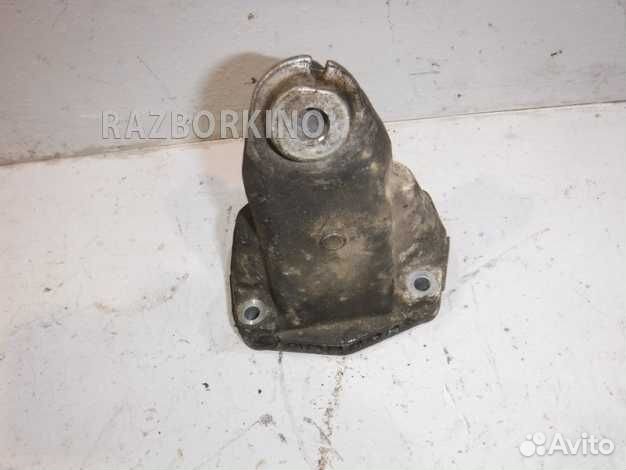 Кронштейн двигателя Mercedes W220 S