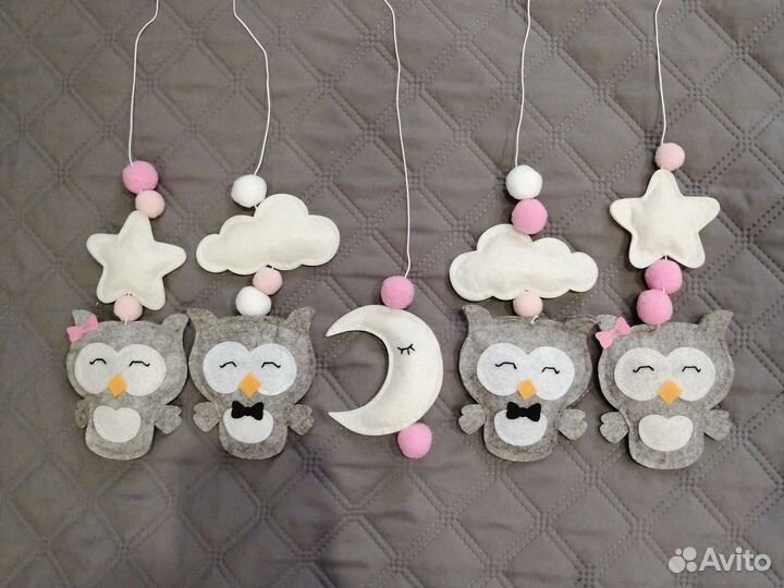 Мобиль в кроватку из фетра