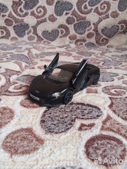 Машинка мкларен.Цена договорная