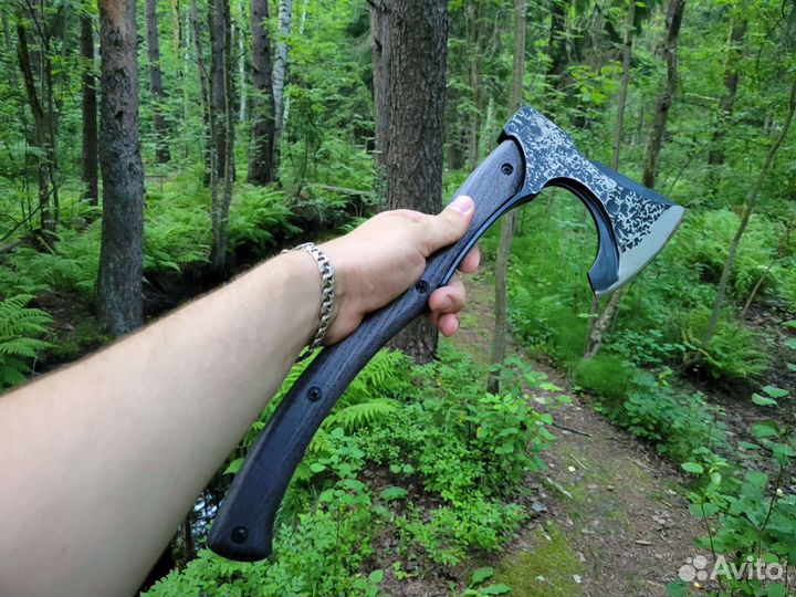 Топоры в ассортименте, кованые