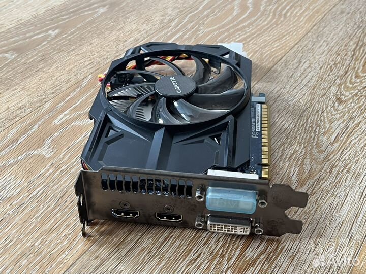 Видеокарта Geforce Gigabyte 750C