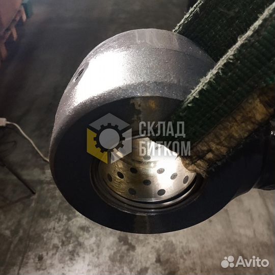 Гидроцилиндр рукояти Volvo EC240B