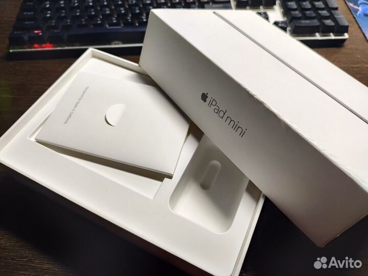 iPad mini 4 128gb wifi, золотой (gold)