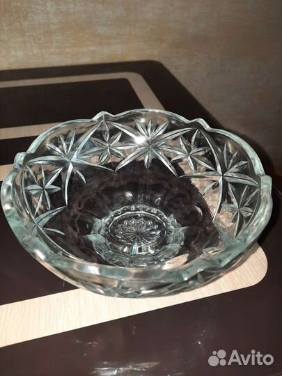 Ваза хрустальная