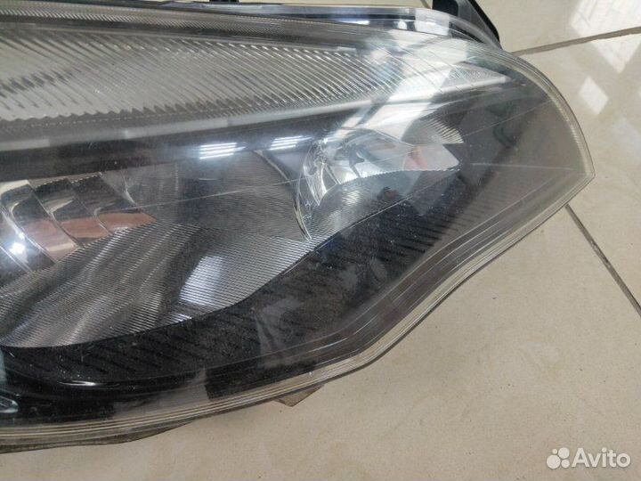 Фара правая Opel Astra J A16XER 2010
