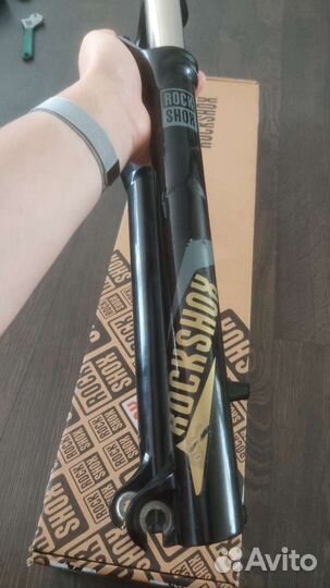 Вилка RockShox Recon 29