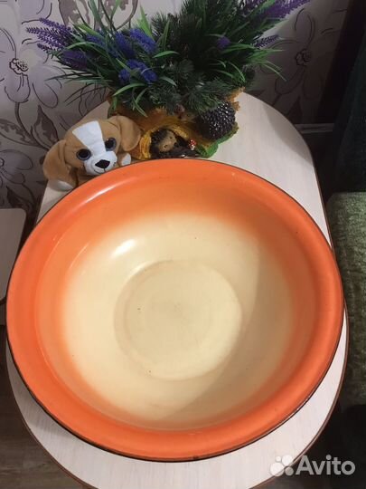 Таз эмалированный