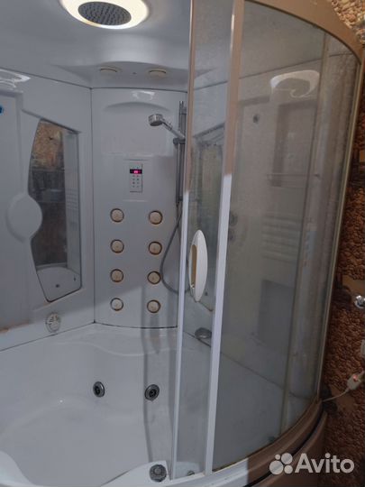 Душевая кабина 150х150