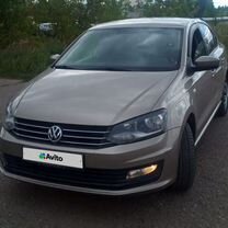 Volkswagen Polo 1.6 MT, 2015, 180 000 км, с пробегом, цена 980 000 руб.