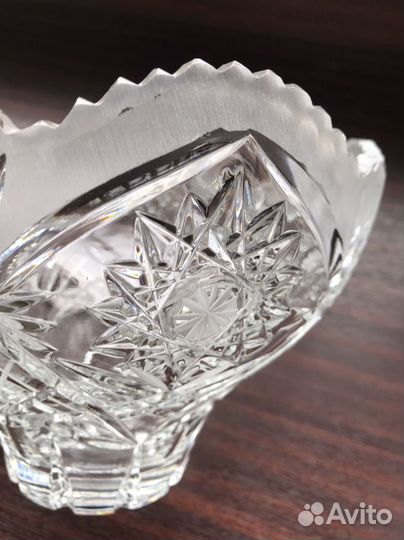 Хрустальные салатники и вазы