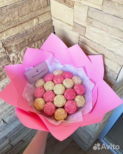 Сладкие букеты из шоколада