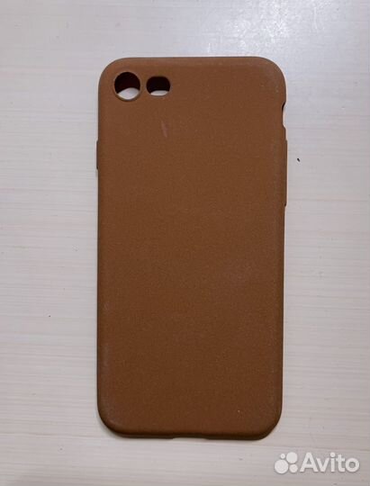 Чехлы на iPhone