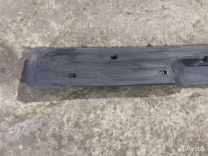 Накладка багажника нижняя Mercedes Vito W639