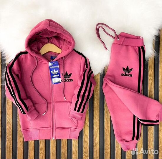 Спортивные костюмы