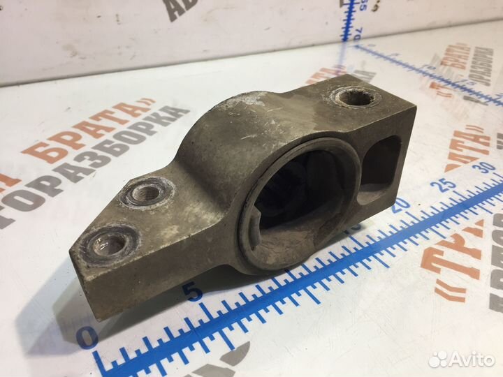 Фольксваген Passat CC Кронштейн рычага переднего