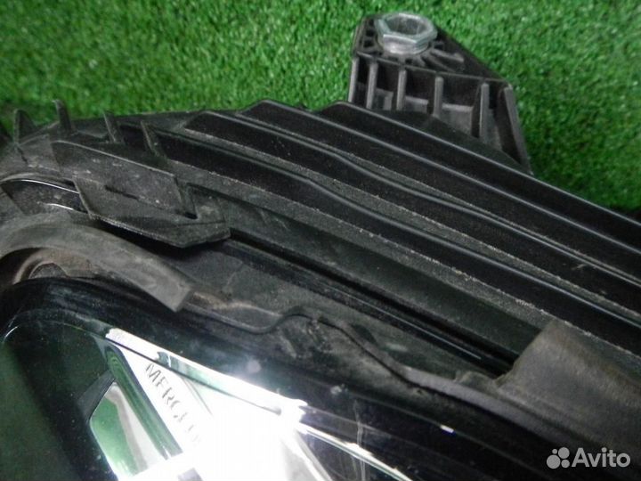 Фара правая Mercedes-Benz GLC