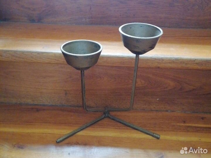 Старинный подсвечник