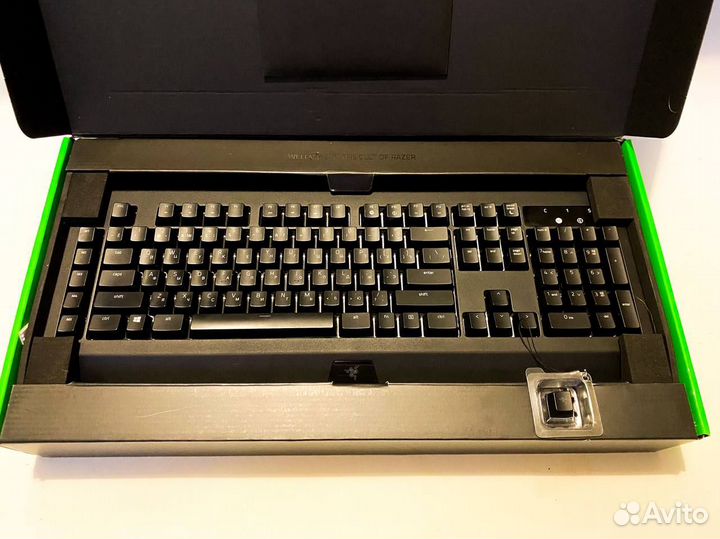 Клавиатура Razer Blackwidow chroma v2