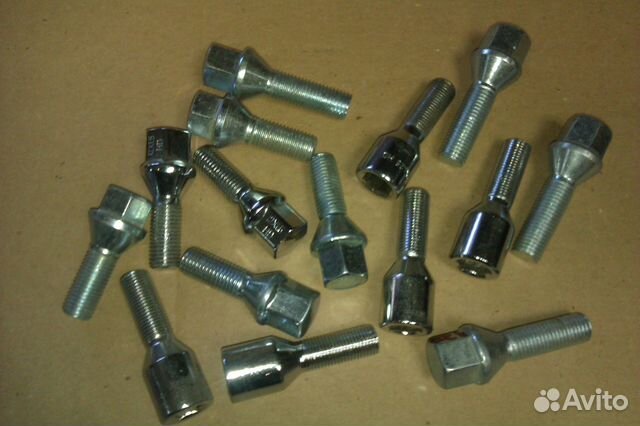 Болты на колёса авто