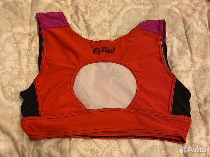 Спортивная одежда Nike, Bikkembergs, Buliion