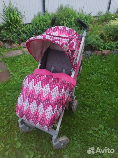 Прогулочная коляска с чехлом