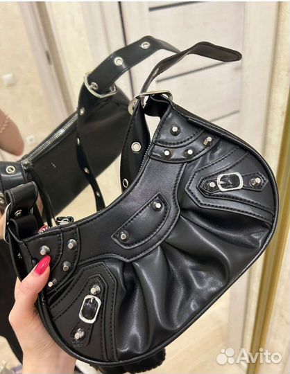 Сумка багет 25х16х8 (а-ля Balenciaga)