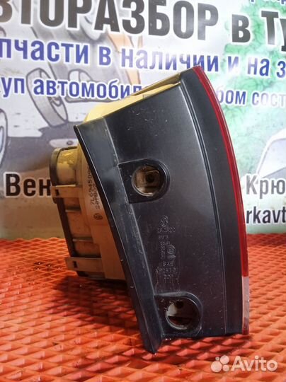 Фонарь задний правый Volkswagen Touareg