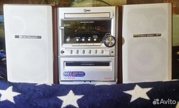 Музыкальный центр LG LX-M240X