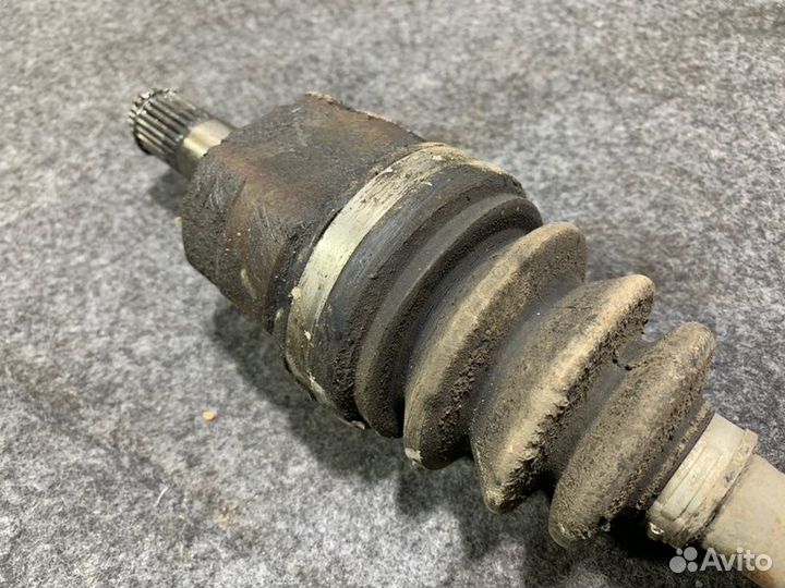 Привод передний левый Kia Rio QB