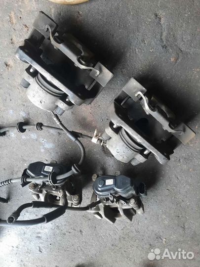 Суппорт бмв F10 F11 Ф18 (Япония)