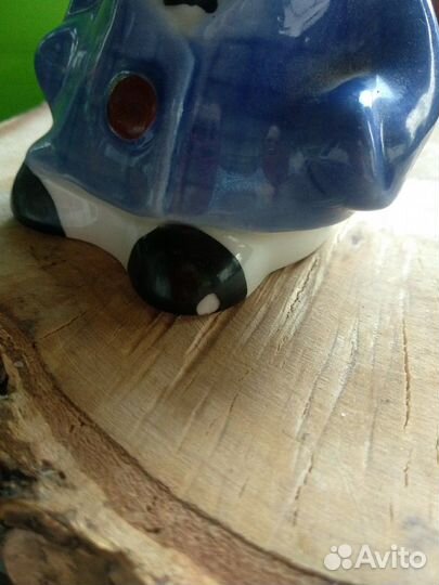 Статуэтки фарфоровые собаки