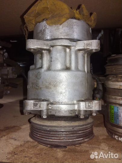 Компрессор кондиционера Пежо 406