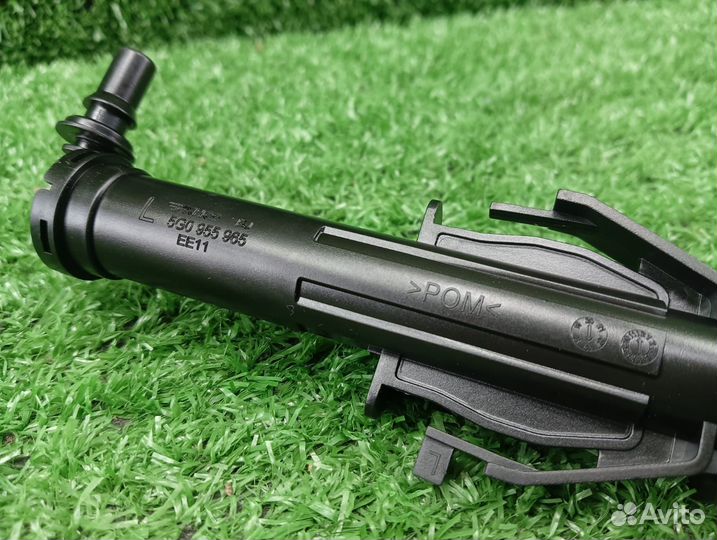 Форсунка омывателя фары левая VW Golf 7 VAG