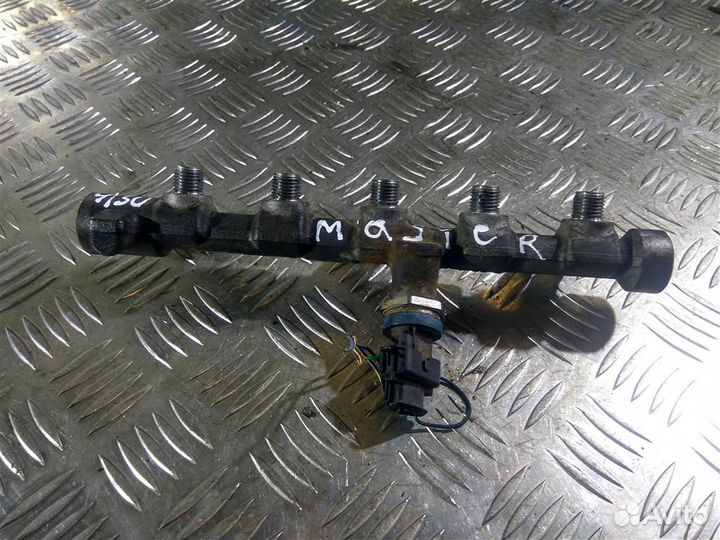 Рейка топливная (Рампа) рено Master 3