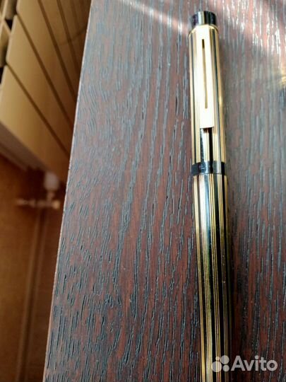 Перьевая ручка sheaffer с золотым пером