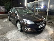Opel Astra 1.6 AT, 2013, 82 000 км, с пробегом, цена 980 000 руб.