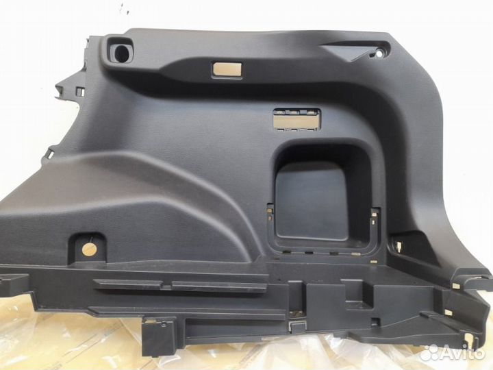 Обшивка багажника правая Toyota Rav4 50 2018-2023