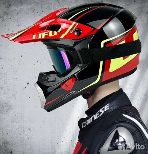 Мото шлем кроссовый