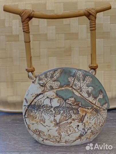 Ваза керамическая с бамбуковыми ручками