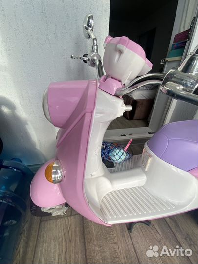 Электромотороллер Kreiss розовый