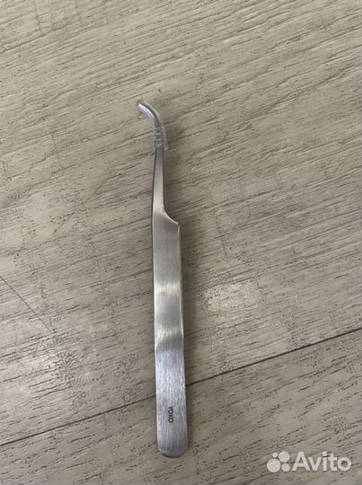 Пинцет для ресниц