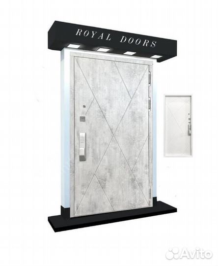 Входная дверь с электромеханическим замком