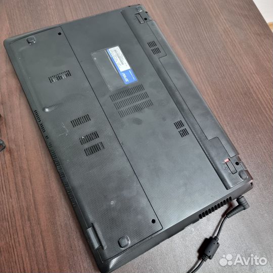 Ноутбук asus