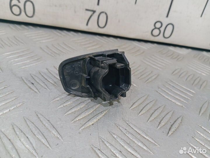 Б/У Накладка ручки наружной левой#010