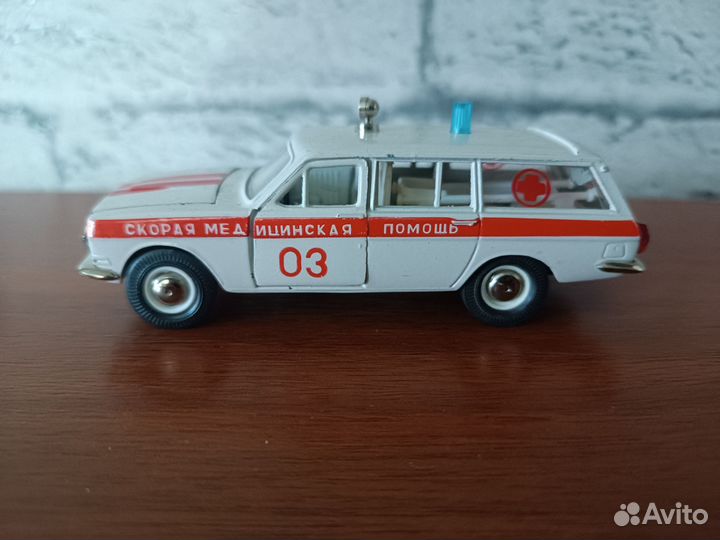 Модель Волга Медицинская газ-2402.Номерная А24